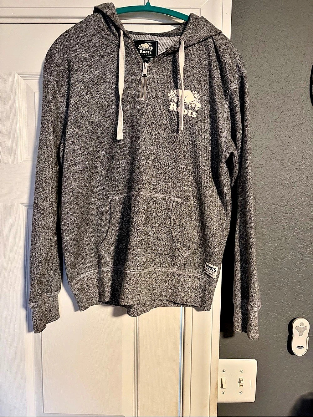 Roots Salt & Pepper Full Zip Hoodie Gray Pullover Hoodie Size Small